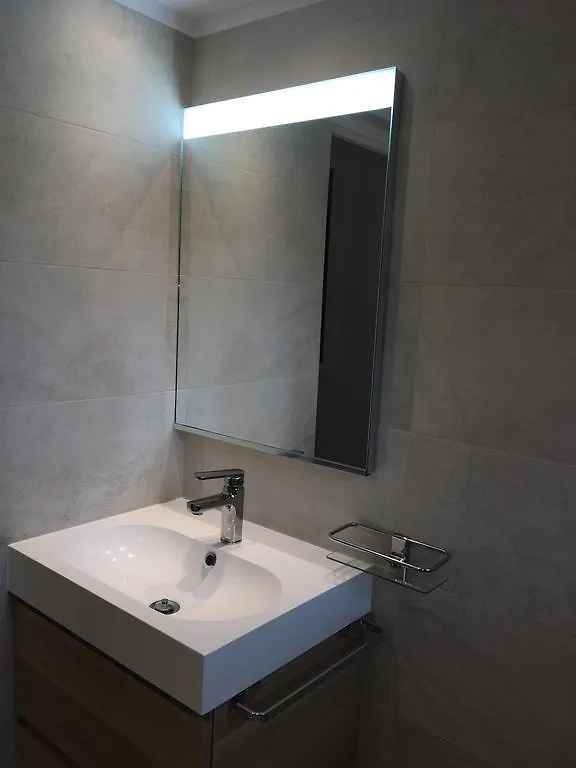 Maison D'Hotes Antoinette كوغولين